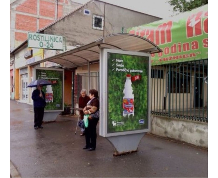 Novi Sad - Autobuska stajališta  - Bulevar Kneza Miloša Temerinska, ispred pijace