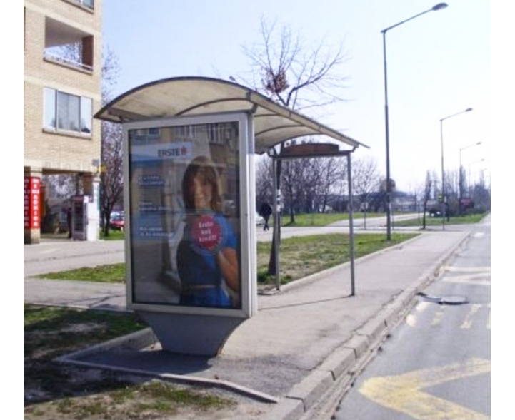Novi Sad - Autobuska stajališta - Bul. Slobodana Jovanovica preko puta Doma zdravlja