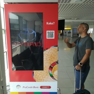 Totemi - Brendiranje Uređaja – Aerodrom Nikola Tesla - Hodnik C4 ka C567 Gejtovima  NG