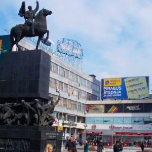 Niš - Fasadna Reklama - Trg Kralja Milana N