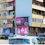 Niš - LED Ekran - Crveni pevac - MM